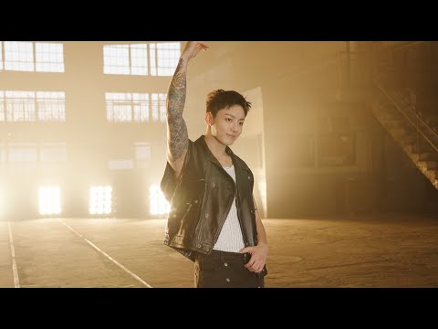 정국 (Jung Kook), USHER ‘Standing Next to You - USHER Remix’ Official Performance Video Sketch