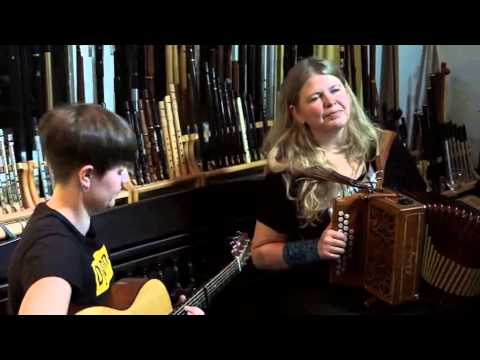 Annlaug Börsheim + Rannveig Djönne "Kom bli med!"  @ Folkfriends