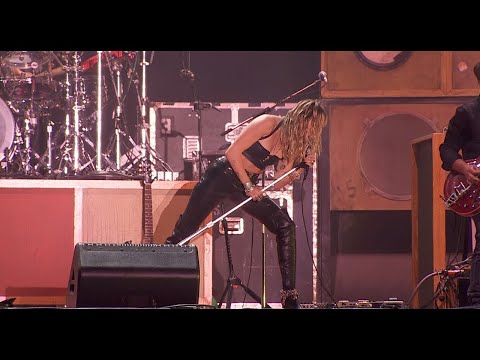 Miley Cyrus - “Mother’s Daughter” Official Live Performance at Tinderbox Festival