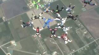 preview picture of video 'Texas POPS Sequential at Skydive Spaceland, Rosharon, TX 20-Way'