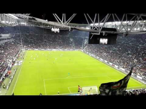 Juventus - Inter interista chiacchierone sogna sotto l'ombrellone