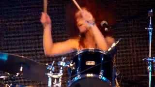 Deap Vally - End Of The World (Live at London Hard Rock Calling, Jul '12)