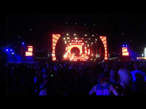 Afrojack @ EDC 2012  Bounce little Pokadot