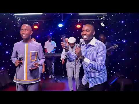 NYIMBO CIA KIROHO LIVE SINGING BY NGAHU WA KEYBOARD @juliuswakigooco  AND @maasaimukurinu3793 