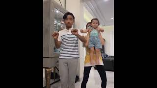 Download lagu Tik Tok Onyo sama bunda/tahnia😊 mp3