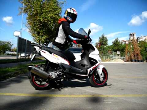 Gilera Runner ST200 & Akrapovic