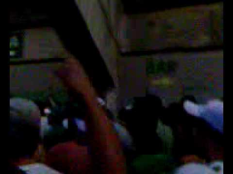 TORCIDA BUGRINA SAINDO DO DERBI