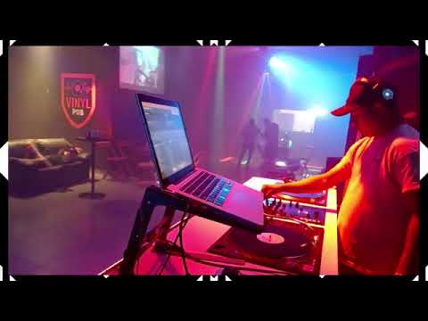 DJ JAIRO SILVA NO BATE PAPO DOS DEEJAYS NA VINYL PUB PORTO VELHO RONDÔNIA. 