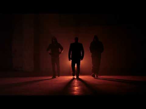 [OFFICIAL VIDEO] Chriz - Lighters Up feat. Joey Moe & Jinks (lyrics)