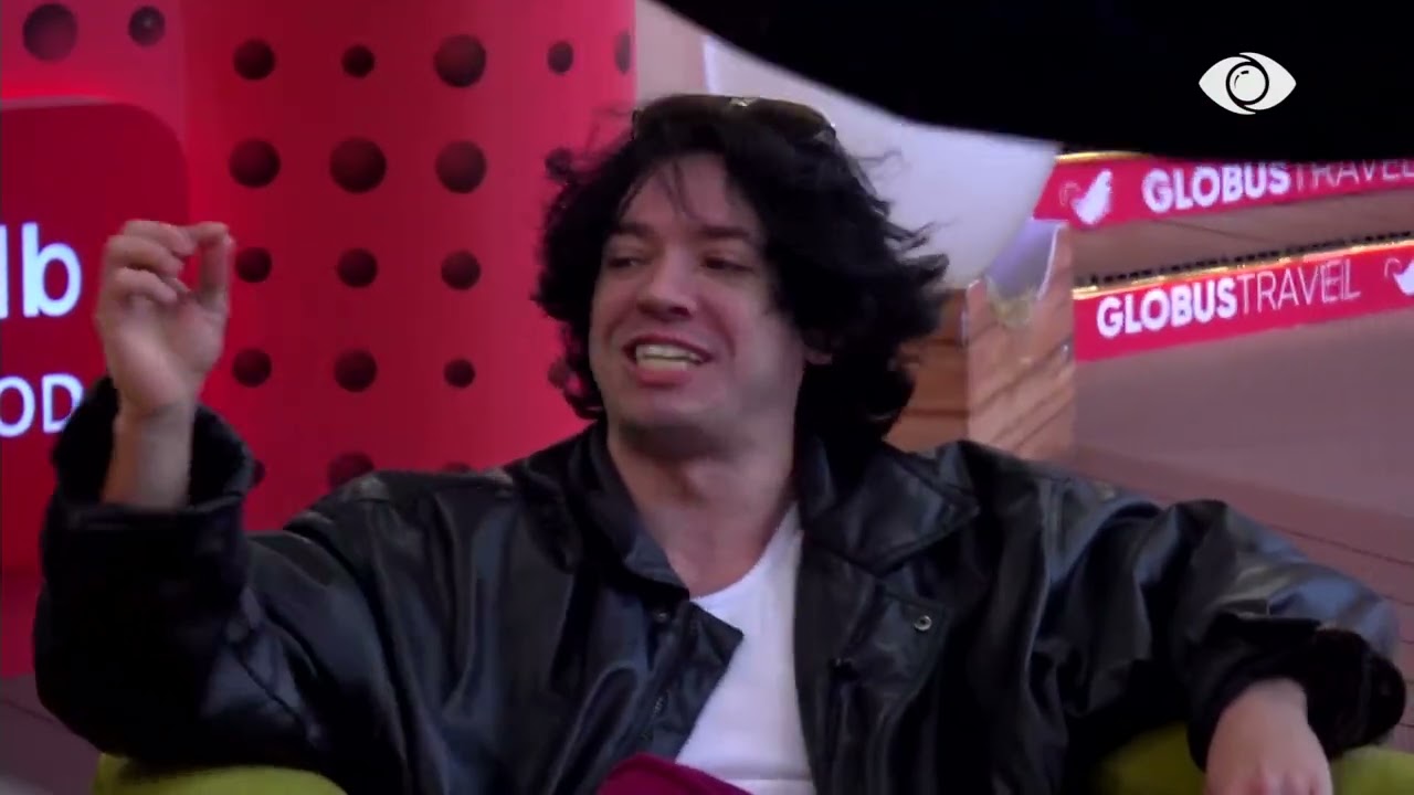 Krusita po të përdor ty/ Mali-Kristit, ndërhyn Rogertit: Dhe puthja…