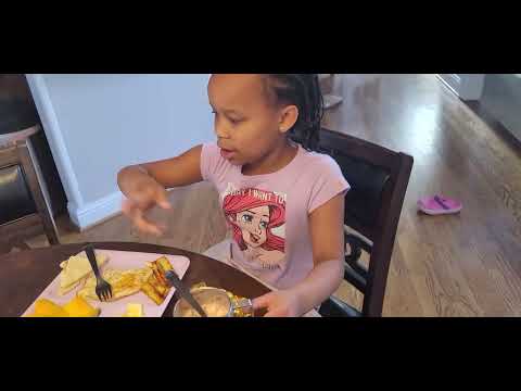 Shanelle has hot cocoa bomb with breakfast