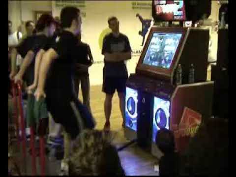 ITG WorldCup 2006 Mens Singles FINALS - LilQ vs Damien - 2 Vertex Expert 98.24 99.25