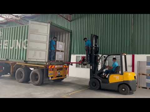 十多辆货柜陆续抵达⛴🚚，货柜还没到仓库，商家们就已下单预定！！