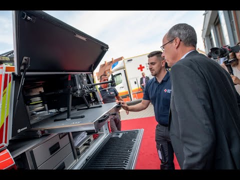 Neues DRK-Drohnenfahrzeug in Neuhof in Dienst gestellt