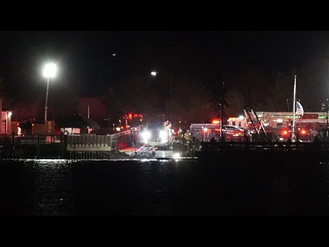 Passagierflugzeug stößt beim Landeanflug auf Washingtoner Flughafen mit Armeehubschrauber zusammen