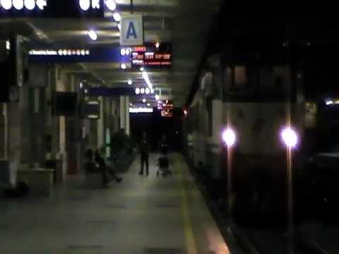 E656.033 in partenza con l' EXP 14284 "Pellegrini" Napoli Centrale - Lourdes