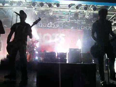 Donots - Control (Live Premiere)