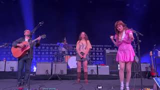 Rilo Kiley - With Arms Outstretched (feat. Katie Crutchfield) [Live @ Greek Theatre]