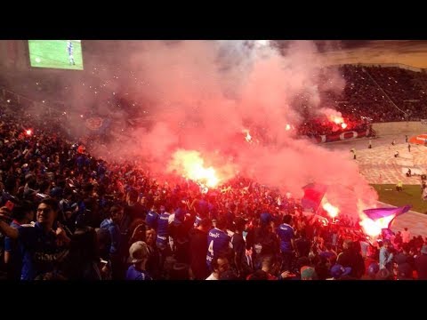 "EXPLOTA EL PASIONAL" Barra: Los de Abajo • Club: Universidad de Chile - La U • País: Chile