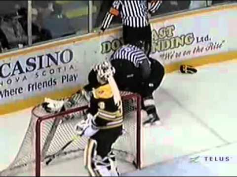 Yanni Gourde vs Kyle Campbell