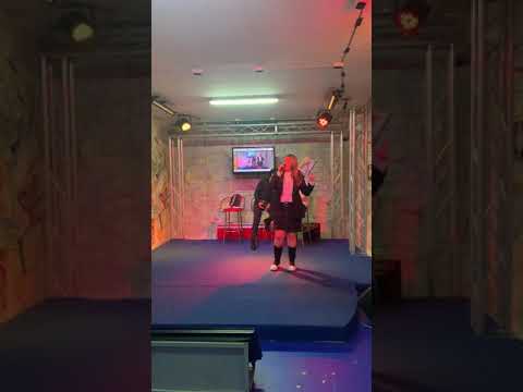 Anna Orefice Abbracciame