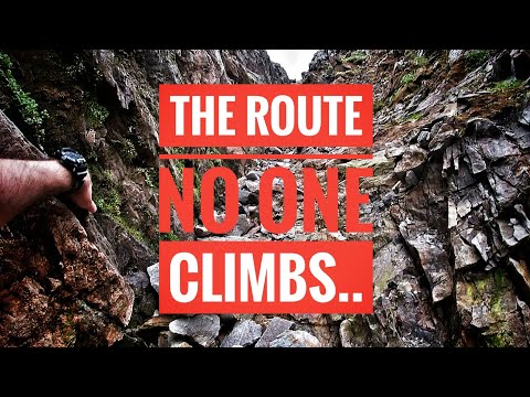 (POV) Climbing Carrauntoohil via CENTRAL GULLY!! This was gnarly..