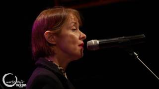 Suzanne Vega - "New York is My Destination" (Recorded Live for World Cafe)