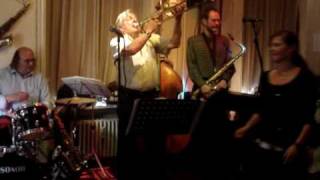 Far Away Blues/ KIM MENZERs JAZZ&BLUES BAND