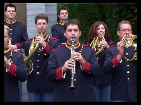 Die lustigen Dorfschmiede.mp4  k.u.k. Regimentskapelle Nr. 84