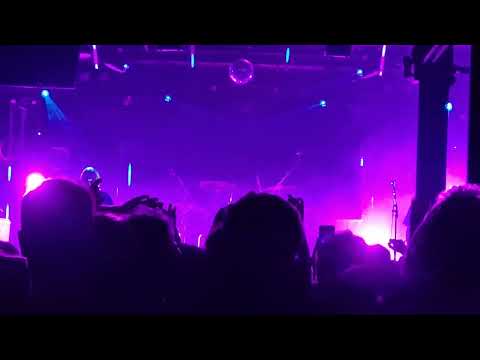 Nirvana UK - Something in the Way - Concorde 2, Brighton - 05/10/2024 - Live