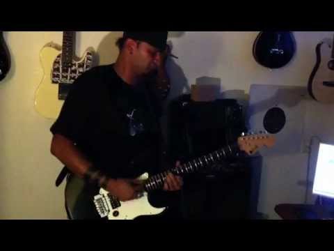 Otentic Custom S guitar 2 humbuckers demonstrated by IFIE-A-