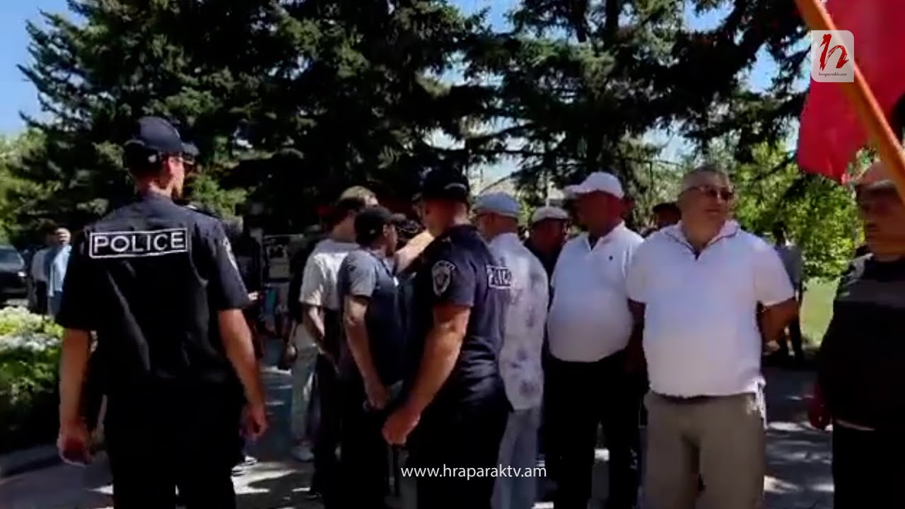 Ռսի դրոշն ինչ գործ ունի ստեղ. միջադեպ Գյումրիում