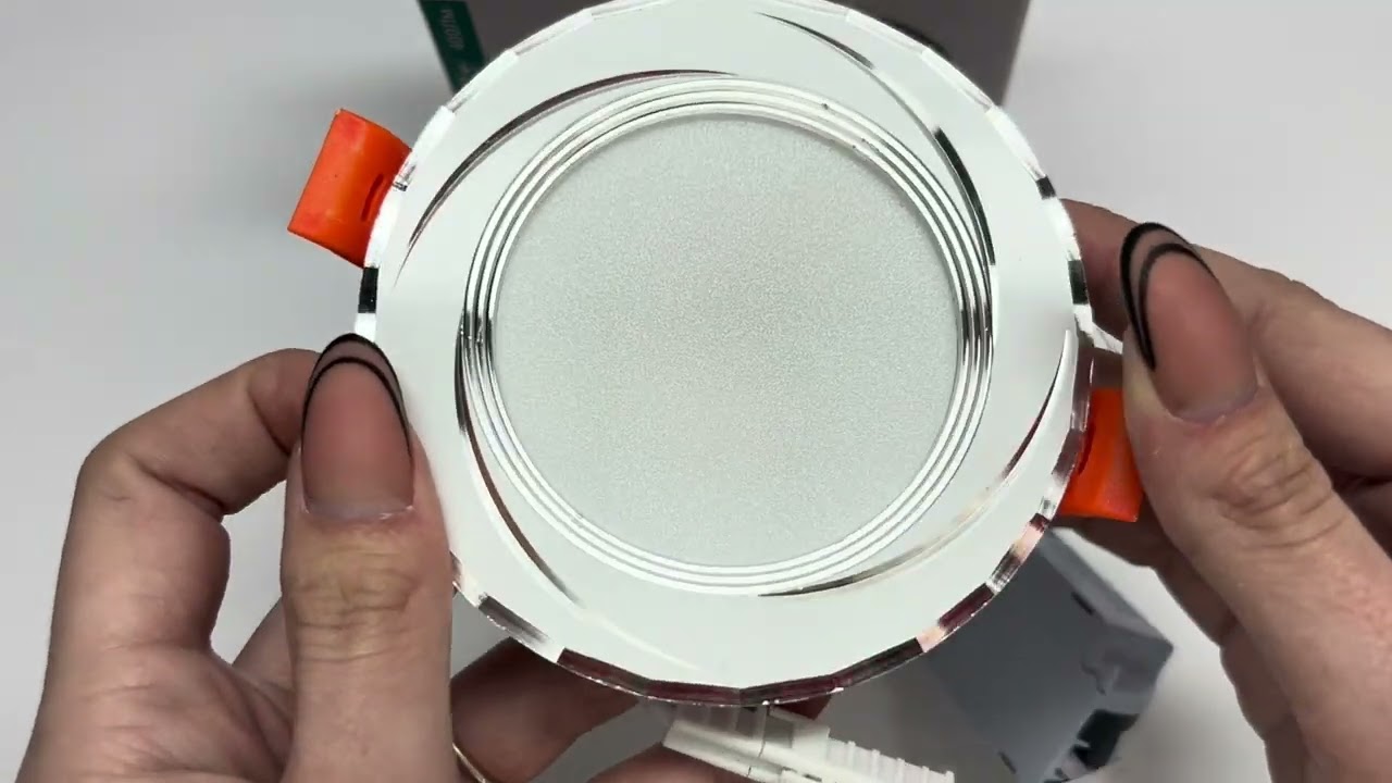 Точечный LED светильник FERON AL777 5W 400Lm 4000K белый 28680