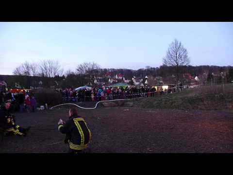 Anzünden des Osterfeuer 2012 in Wickenrode