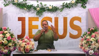 Jesus anda por cima das águas