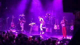 Gang Gang Schiele - HYUKOH