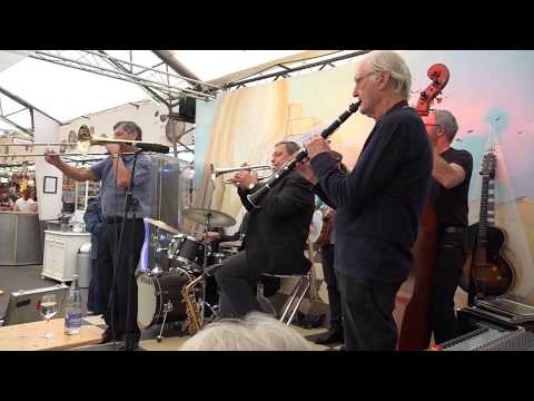 The Syncopators (AUS) play "Down in Honky Tonk Town"