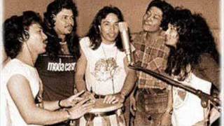 Download lagu Sweet Charity - Kamelia mp3
