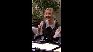 Phoebe was made for the corporate world. #FRIENDS