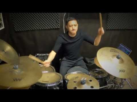 15 Lub Xyoo By N.C.O. (Guitar Solo)