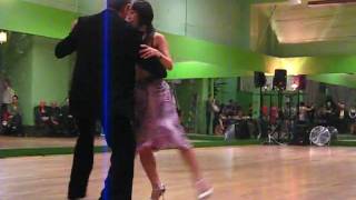 Humberto Decima y Mayumi Fujio 2 of 2