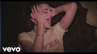 Video Take Me de Juliet Simms