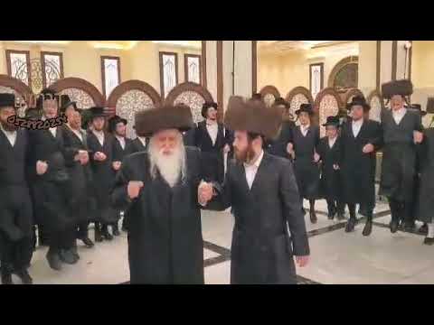 Machnovka Rebbe Dances At Sheva Brochos of His Personal Attendant - Adar I 5784