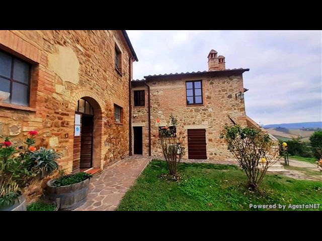 Azienda agricola in valdorcia