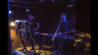 Video Noví Lidé - Brána live, (A)VOID Floating Gallery, Prague