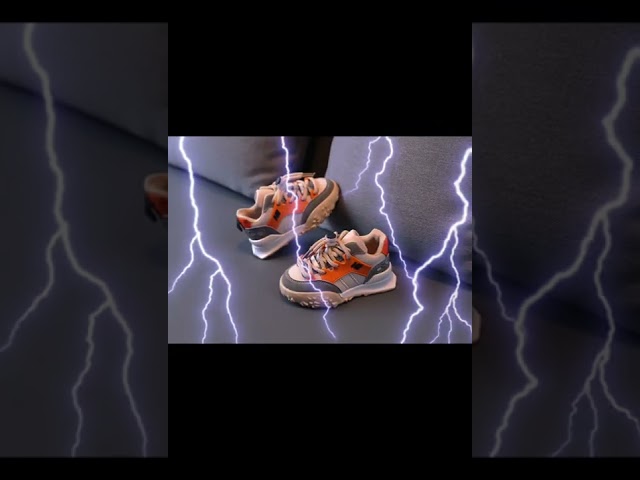 Vídeo relacionado con Jasmeko Zapatillas con Luces para Niños, Zapatos Deportivas Niños Deporte Tenis Luz Luminosos (A-Green,30)