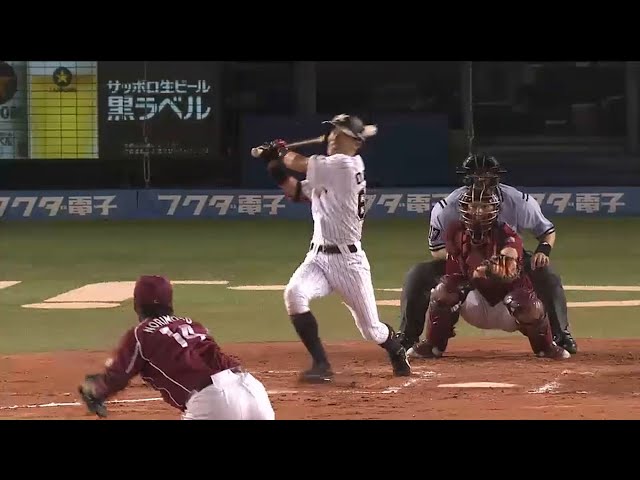 【6回裏】内角球に詰まりながらも･･･ マリーンズ・岡田 しぶとく2点タイムリー 2015/6/30 M-E