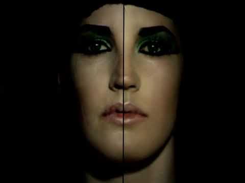 Alexander McQueen autumn winter 2007-08 In memory of Elizabeth Howe, salem, 1692