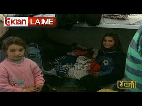 Policia italiane ndalon 3 gomone me klandestine shqiptare (21 Janar 1999)