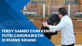 Seisi Ruang Sidang Langsung Bersorak saat Ferdy Sambo Cium Kening Putri Candrawathi
